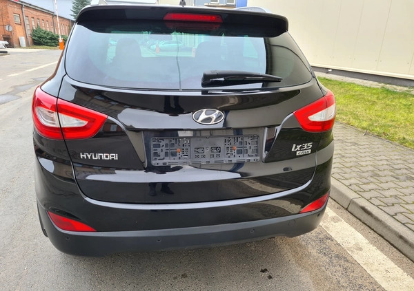 Hyundai ix35 cena 46900 przebieg: 175000, rok produkcji 2015 z Złotoryja małe 121